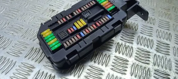 BMW X6 F16 Fuse module 9316568