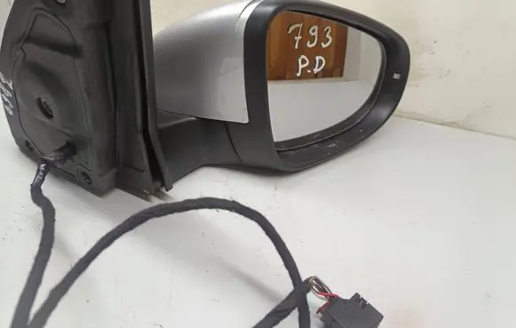Volkswagen Golf VI Front door electric wing mirror 563004