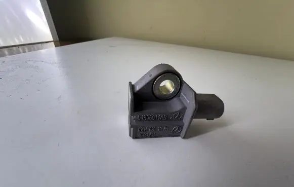 Chrysler Grand Voyager V Airbag deployment crash/impact sensor 04896011AB A2048201985