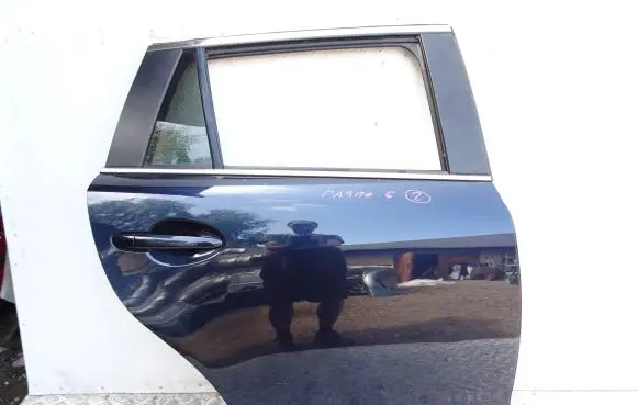 Mazda 6 Rear door