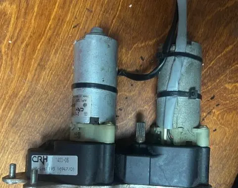 Mercedes-Benz C W204 Seat adjustment motor A2088202942
