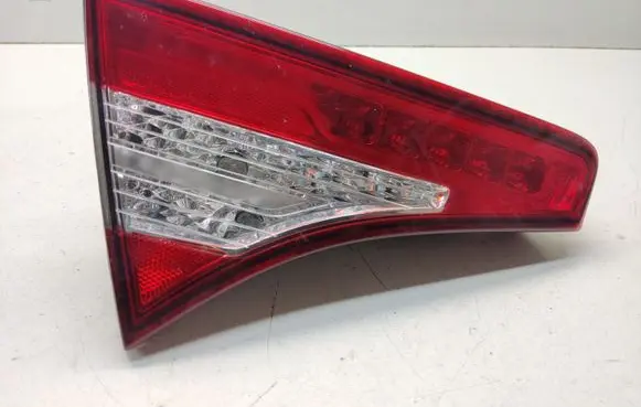 KIA Optima Tailgate rear/tail lights 924032T1