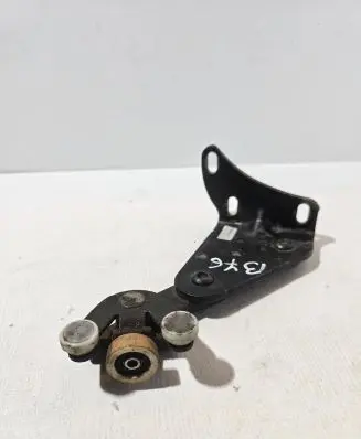 Volkswagen Transporter - Caravelle T5 Sliding door lower roller guide/hinge 7H0843398F