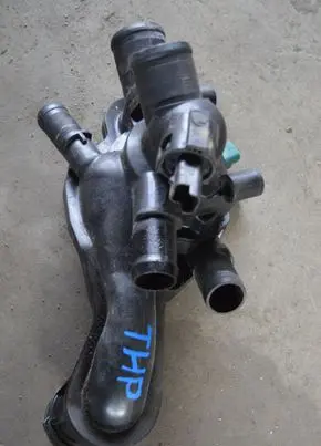 Peugeot 207 CC Thermostat/thermostat housing 8927-23j