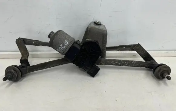 Peugeot 206 Front wiper linkage and motor 0390241523 3397020578
