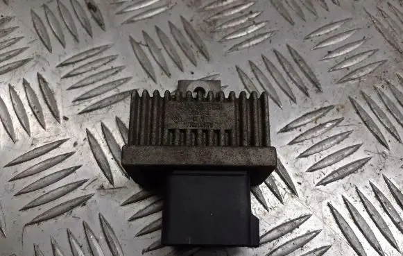 Volvo S40 Window wiper relay 7700115078