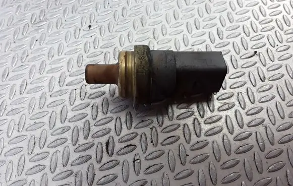 Coolant temperature sensor