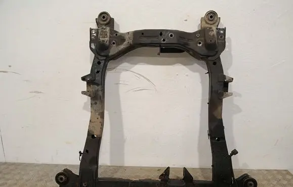 Opel Astra J Front subframe 13327078 367973422 1101170153