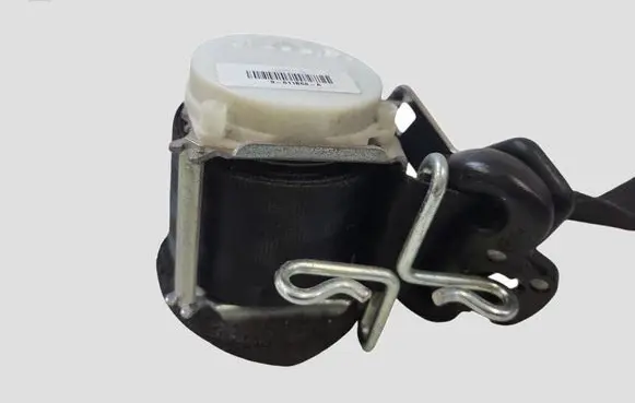 Ford Galaxy Rear seatbelt 9611B68A