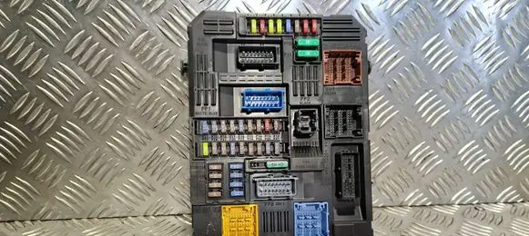 Fuse box set