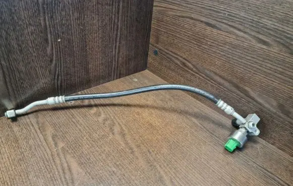 Iveco Daily 4th gen Air conditioning (A/C) pipe/hose 504158577