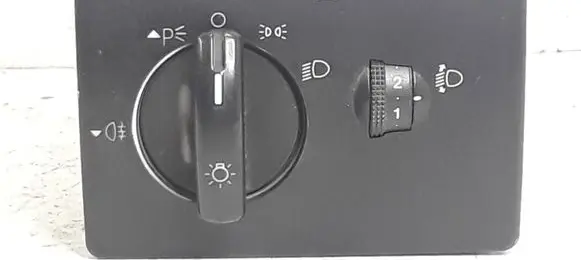 Ford Focus Light switch 4M5T13A024EA 04059710