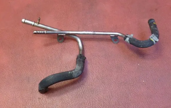 Audi A3 S3 8V Fuel line pipe 04L201360