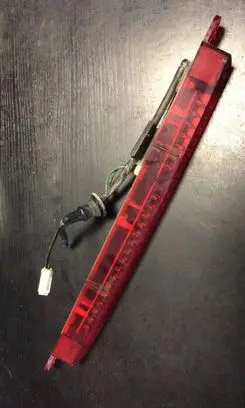 Mitsubishi Outlander Third/center stoplight P2082