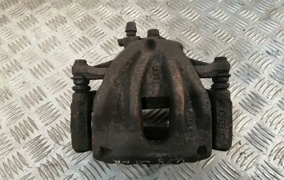 Toyota Corolla Verso AR10 Front brake caliper 4773005060
