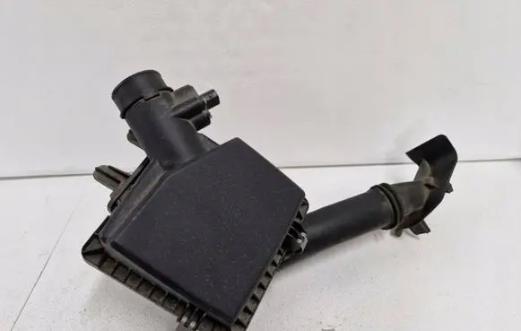 Opel Ampera Air filter box 2275296925967725