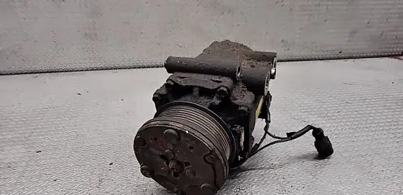 Ford Fiesta Air conditioning (A/C) compressor (pump) 2S6H19D2629AB