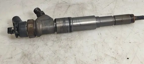 BMW X3 E83 Fuel injector 0445110216 T7793836