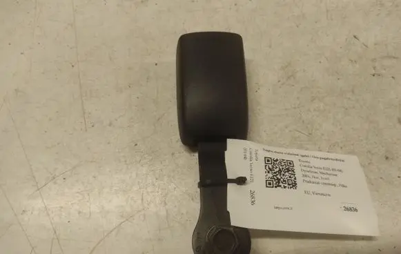 Toyota Corolla Verso AR10 Middle seatbelt buckle (rear) E034601