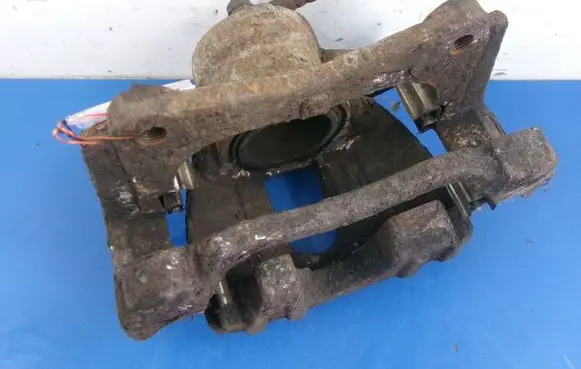 Toyota Avensis Verso Front brake caliper