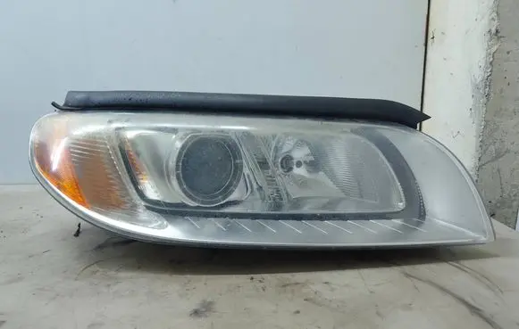 Volvo XC70 Headlight/headlamp 31283918 6337200000