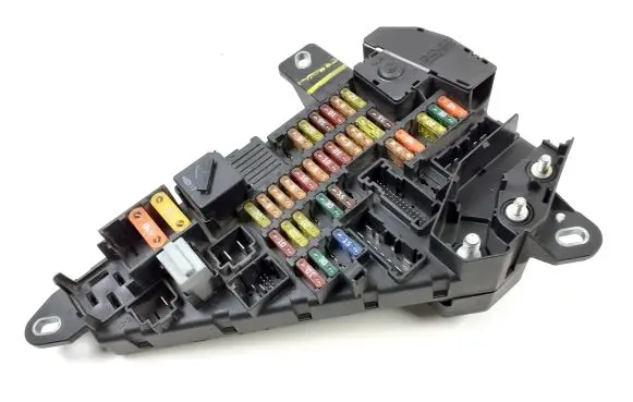 BMW 5 E60 E61 Fuse module 6906588 6906601