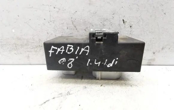 Skoda Fabia Mk2 (5J) Coolant fan relay 1J0919506M