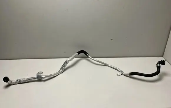 BMW X6 G06 Engine coolant pipe/hose 5A0B518