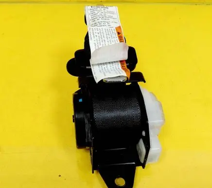 Honda Jazz Middle seatbelt (rear) G0A55