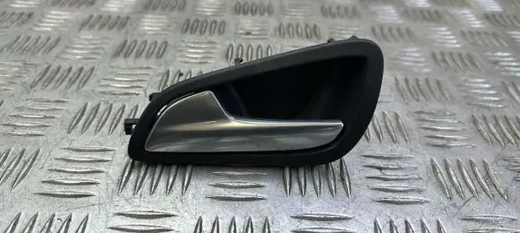 Ford Focus Front door interior handle AM51U22601CEW