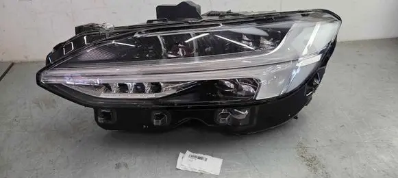 Volvo S90, V90 Headlight/headlamp 31434775