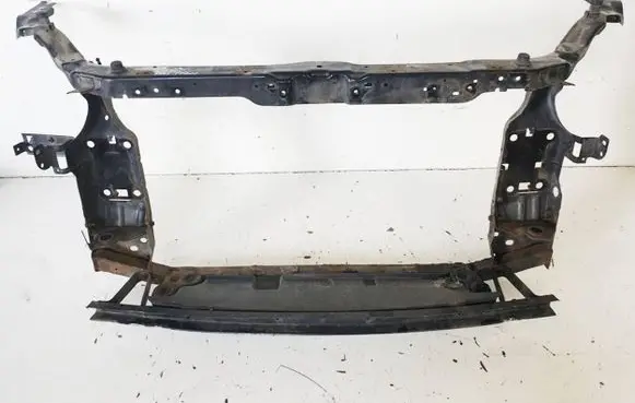 Nissan Qashqai+2 Radiator support slam panel