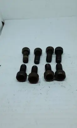 Volkswagen Transporter - Caravelle T5 Nuts/bolts 
