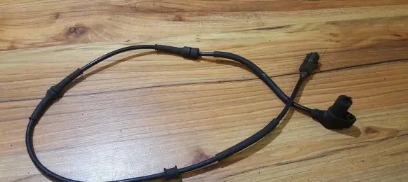 Citroen Xsara Picasso ABS brake wheel speed sensor 0265006389 085220