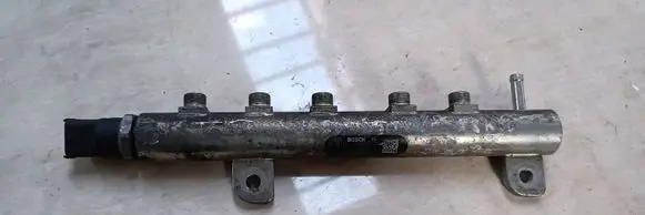 Fuel main line pipe