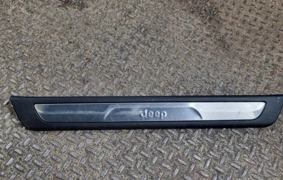 Jeep Grand Cherokee Front sill trim cover 1NC81DX9AB