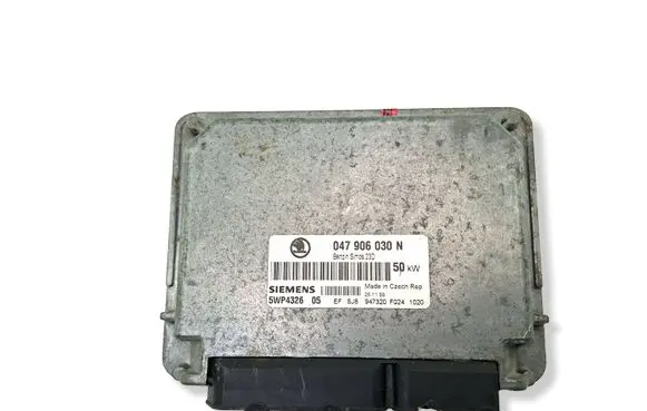 Skoda Felicia I Engine control unit/module 047906030N 5WP432605
