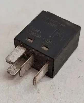 Ford Mondeo Mk III Other relay 12V20A 023762C A1301