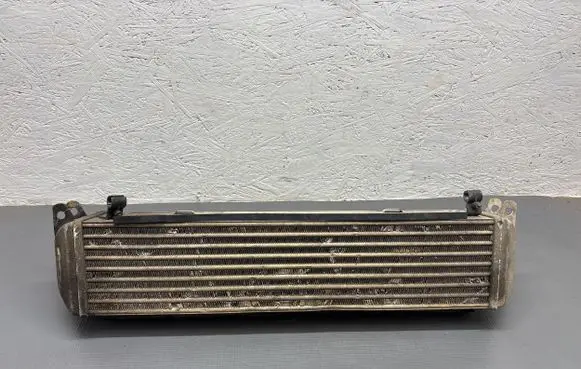 Land Rover Discovery 3 - LR3 Intercooler radiator PMF500010