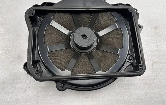 Audi A6 S6 C7 4G Subwoofer speaker 4G8035709