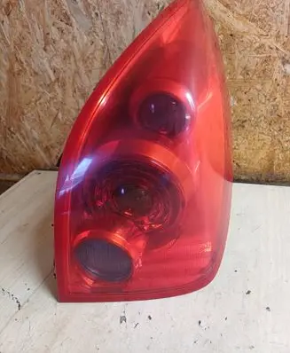 Nissan Primera Rear/tail lights 