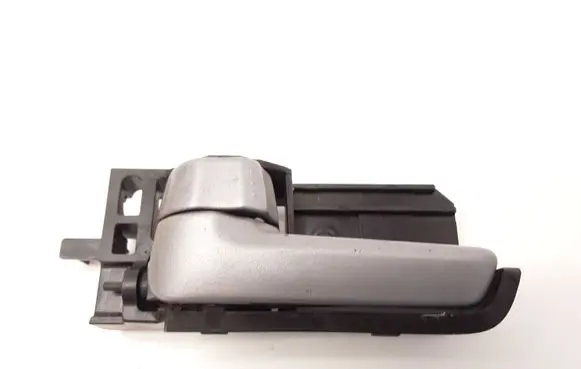 Suzuki Swift I Rear door interior handle