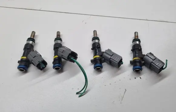 Mitsubishi Outlander Fuel injector 1465A412 EAT328