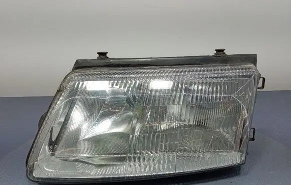Volkswagen PASSAT B5 Headlight/headlamp 441-1125L