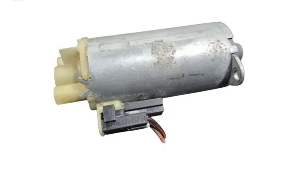 Audi A4 S4 B8 8K Seat adjustment motor 0130002650 190308N 976782102