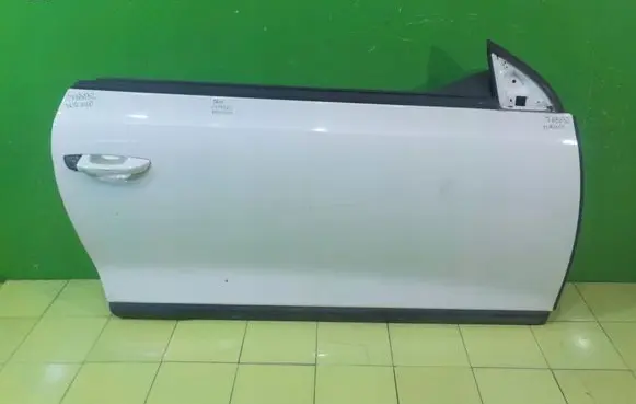 Ford Fiesta Front door PRZOD PRAWE