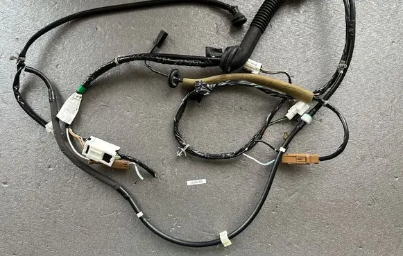 Nissan Patrol Y61 Plug wire 24051VB220