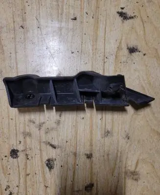 Audi A5 8T 8F Front bumper mounting bracket 8T0807284A