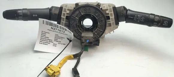 Mitsubishi Pajero Wiper turn signal indicator stalk/switch 8600A291