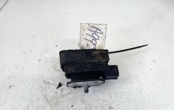 BMW 5 E60 E61 Engine mount bracket 22316761093